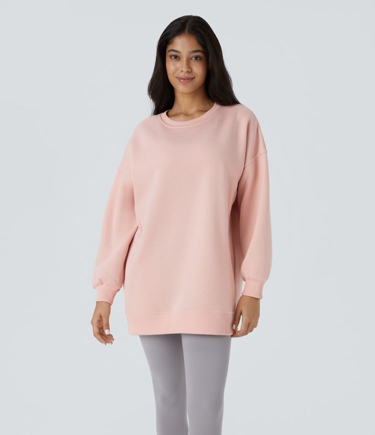 Oversized fleece sweatshirt with crew neck